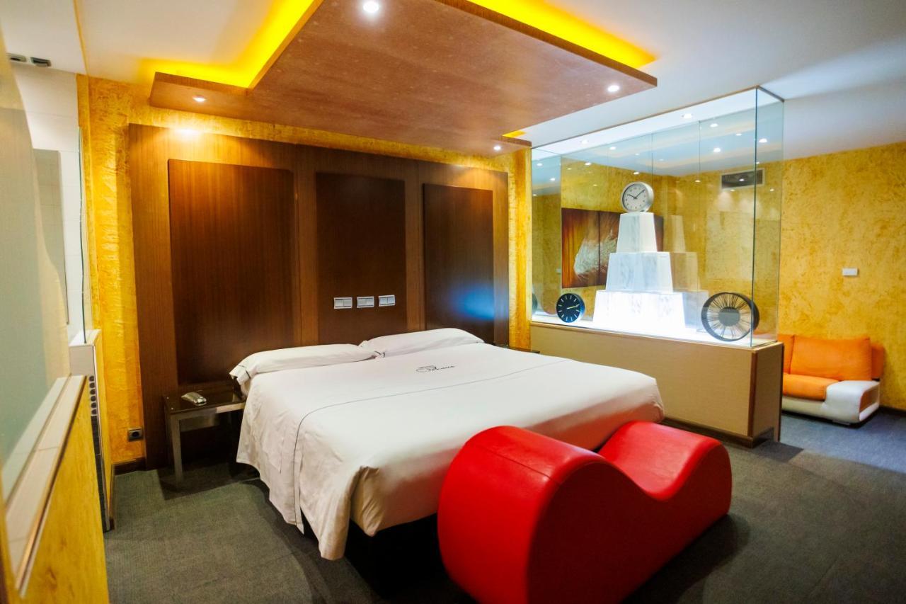 Motel Venus Valladolid ビリャヌブラ エクステリア 写真