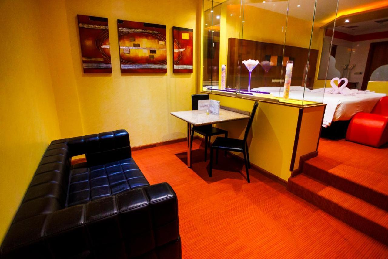 Motel Venus Valladolid ビリャヌブラ エクステリア 写真